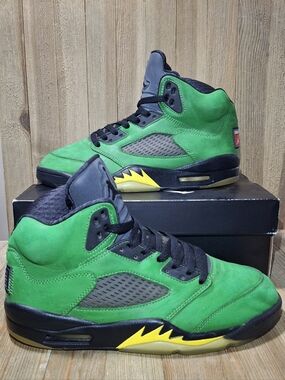 AIR JORDAN 5 RETRO SE "OREGON" Men's Size 8